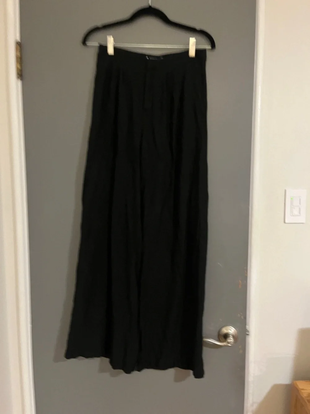 Do + be light flowy black trousers - Picture 2 of 4